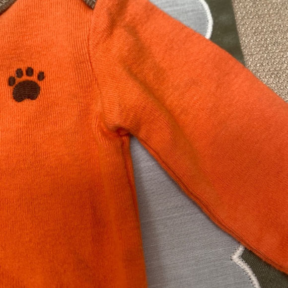 Carters 0-3 Months Romper Shorts with Matching Bodysuit Lion Themed - Picture 4 of 16